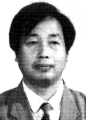 何開(kāi)四 