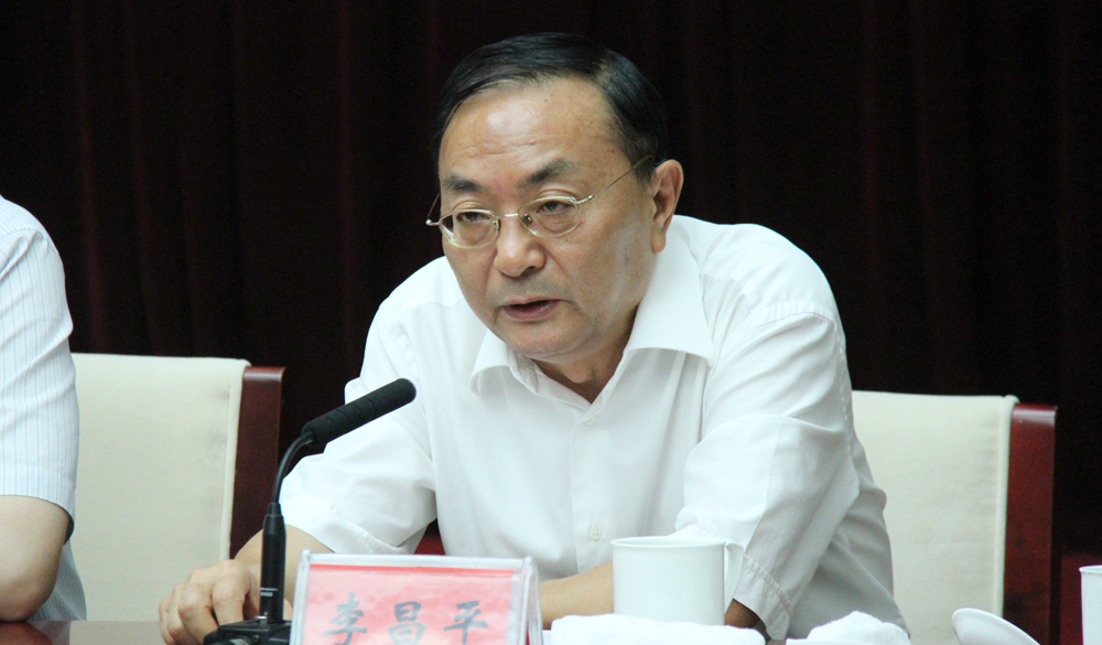 7月21日，國(guó)家民委黨組成員、副主任、駿馬獎(jiǎng)評(píng)委會(huì)主任李昌平在評(píng)委會(huì)第一次全體會(huì)上講話