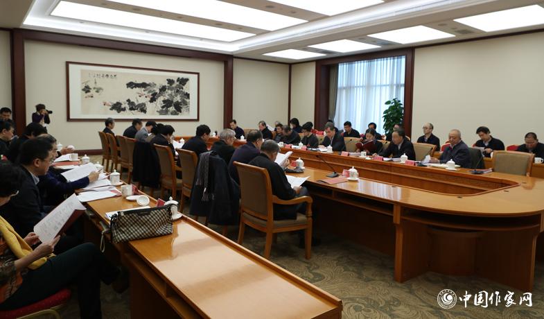 11月28日，中國作家協(xié)會第八屆主席團第十一次會議在北京召開。