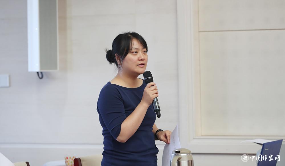 8月4日，總計(jì)票人向評委會報(bào)告選票審核情況