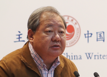 吉狄馬加：文學是讓我們靈魂相通的紐帶今天是一個復雜的世界，人類面臨著共同的困境、機遇和挑戰(zhàn)，命運前所未有地聯(lián)結(jié)在一起。[詳細]