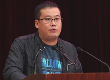 肖江虹：帶著詩意前行　　作家用筆講述人類在時代里面的困境。我們每個人都有困境，作家需要發(fā)現(xiàn)困境講述困境。[詳細(xì)]