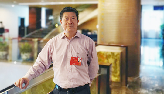 閻曉宏：與時俱進，切實保護作家藝術(shù)家合法權(quán)益