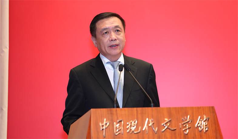 中國作協(xié)黨組書記、副主席張宏森致辭