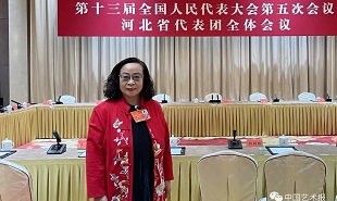 全國(guó)人大代表、國(guó)家級(jí)非物質(zhì)文化遺產(chǎn)代表性項(xiàng)目傳承人蔚縣剪紙第三代傳承人周淑英