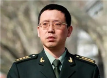 【柳建偉】	朱向前丨《柳建偉和他的“時代三部曲”》；	房　偉丨《一部現(xiàn)實主義的“北方奇書”》。