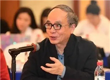 賀紹?。喝谌敫锩呱碜撕挽`魂的千里江山　　小說將我們拉到了八九十年前的大革命時期的大上海。往前推十多年，中國共產(chǎn)黨在這里誕生……[詳細]