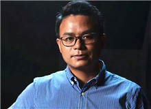 上海文藝出版社：放下歷史包袱，關(guān)注更年輕的力量　　主動(dòng)挖掘文學(xué)新人，培養(yǎng)年輕編輯團(tuán)隊(duì)，為文學(xué)創(chuàng)作者的薪火相傳接續(xù)力量。[詳細(xì)]