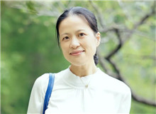 譯林出版社：文學(xué)出版人必須從稿子和案頭抬起頭來　　高起點(diǎn)高品質(zhì)原創(chuàng)文學(xué)出版和一流外國(guó)作家作品在譯林社相得益彰，屢有作品獲獎(jiǎng)。[詳細(xì)]