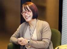 申霞艷：生如蟻而美如神　　胡學(xué)文出示的是當(dāng)代眼光，他正視并升華當(dāng)代生活經(jīng)驗，大膽創(chuàng)造21世紀(jì)新傳統(tǒng)，這種傳統(tǒng)吸納過往，并與過往進(jìn)行激烈抗辯。[詳細(xì)]