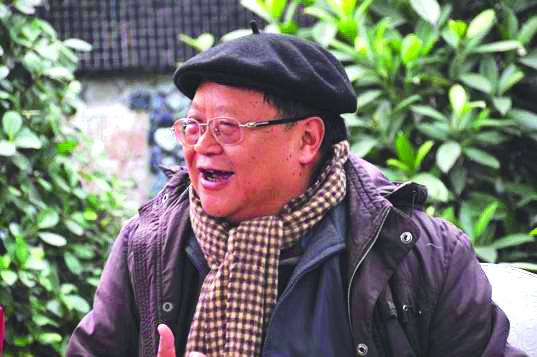 董仁威：中國(guó)科普作家協(xié)會(huì)榮譽(yù)理事、全球華語(yǔ)科幻星云獎(jiǎng)聯(lián)合創(chuàng)始人