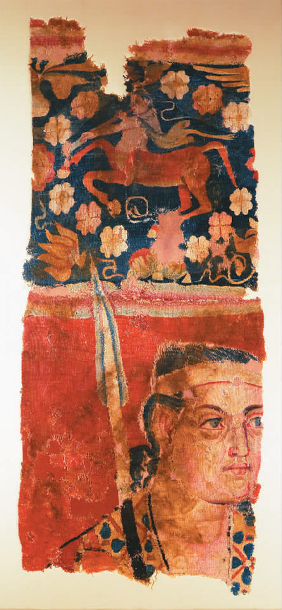 漢代藍(lán)地人首馬身紋緙毛布。 　　中國(guó)國(guó)家博物館供圖