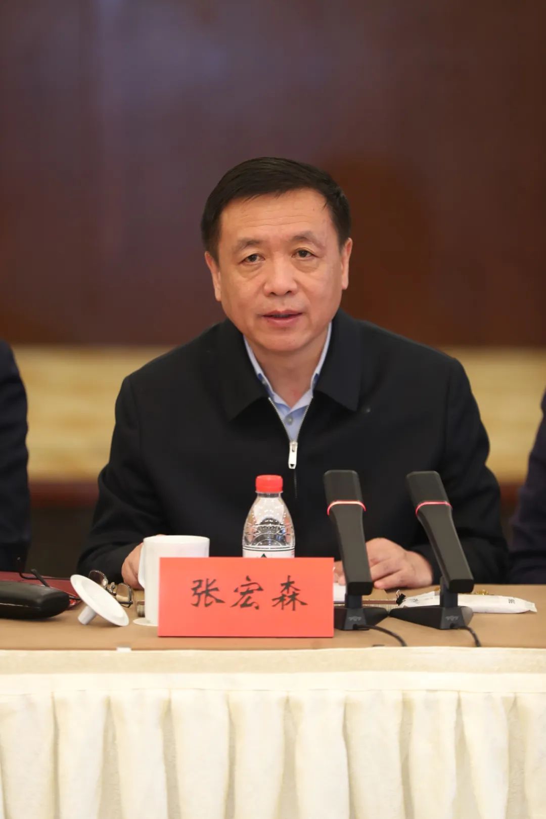 中國作協(xié)黨組書記、副主席、書記處書記張宏森講話