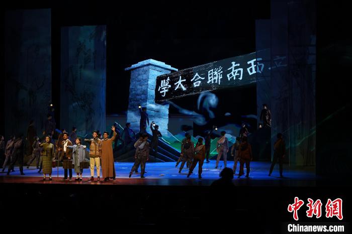 圖為演出現(xiàn)場(chǎng)。中新網(wǎng)記者劉冉陽(yáng) 攝