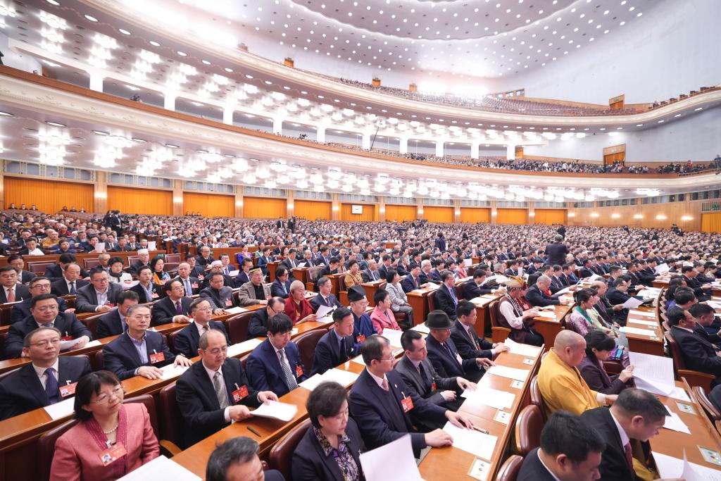 3月10日，中國人民政治協(xié)商會議第十四屆全國委員會第二次會議在北京人民大會堂舉行閉幕會。新華社記者 邢廣利 攝