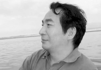   李師東，評(píng)論家、出版家，中國(guó)青年出版總社原總經(jīng)理