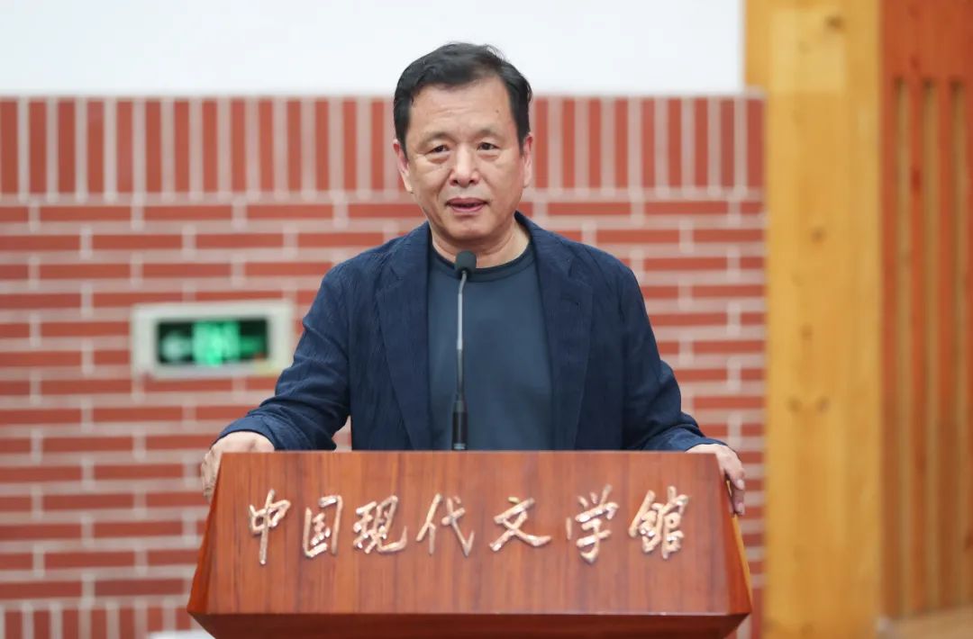 中國(guó)作協(xié)黨組成員、副主席、書記處書記李敬澤致辭