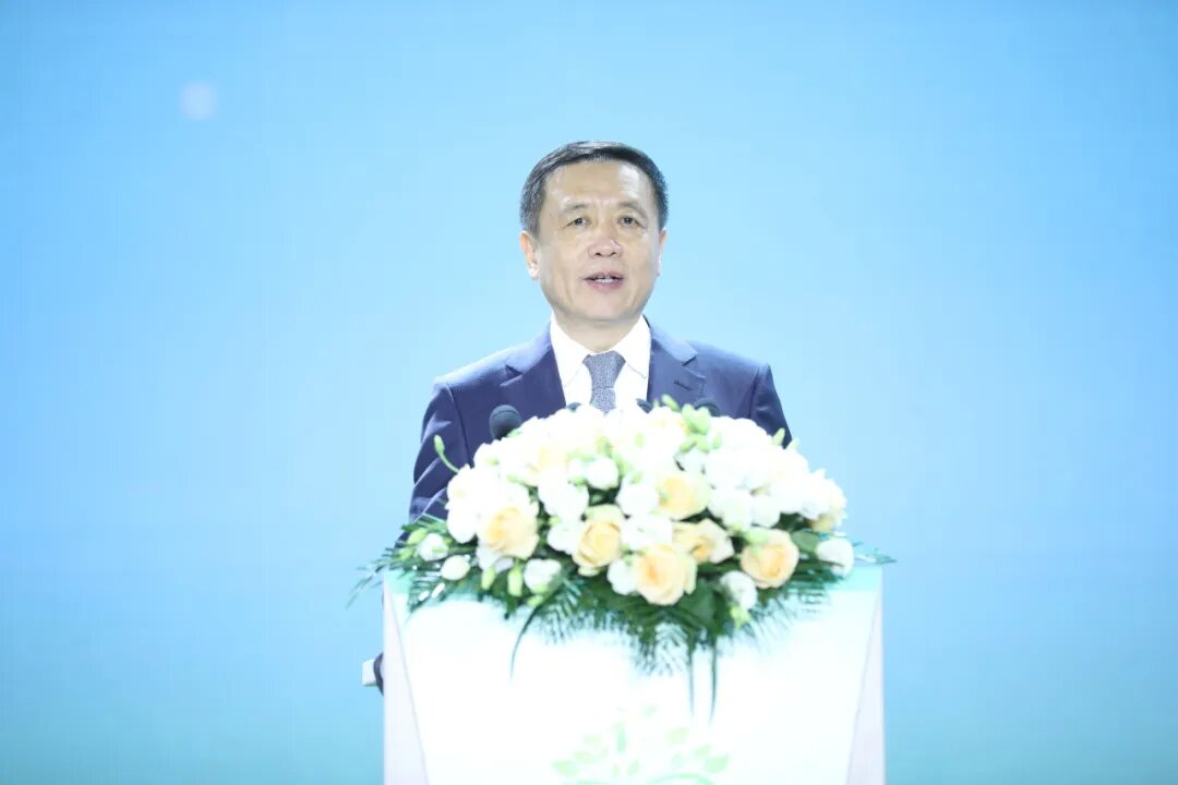 中國作協(xié)黨組書記、副主席張宏森致辭