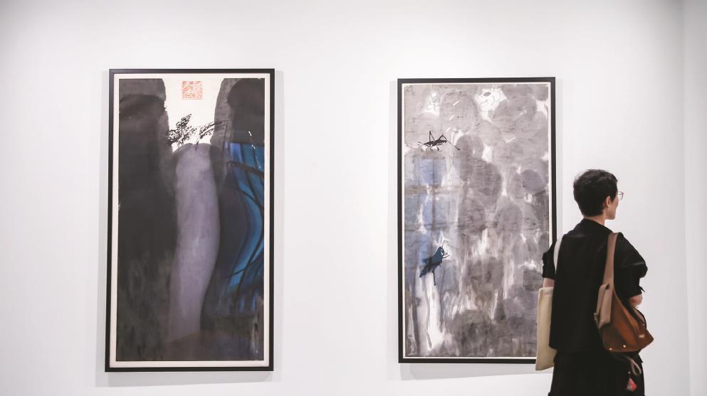 昨天，“行云流墨——巴黎賽努奇博物館藏現(xiàn)當(dāng)代中國繪畫展”在上海東一美術(shù)館揭幕。（館方供圖）